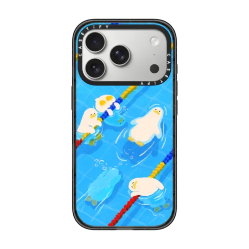 iPhone 17 Pro - POOL time