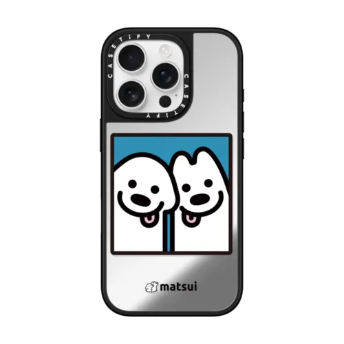 iPhone 16 Pro - Cheek-to-cheek